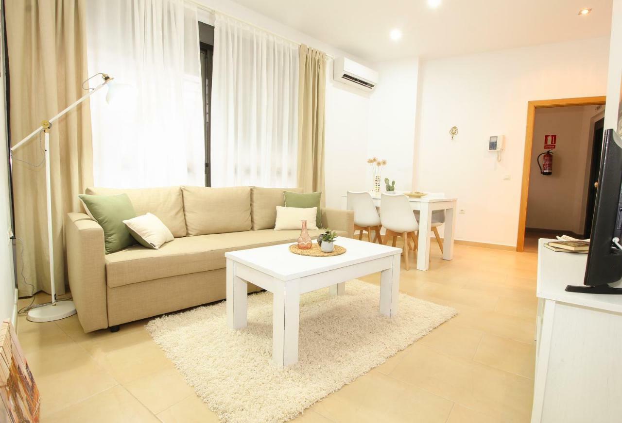 Apartamento San Julian เซบีญา ภายนอก รูปภาพ