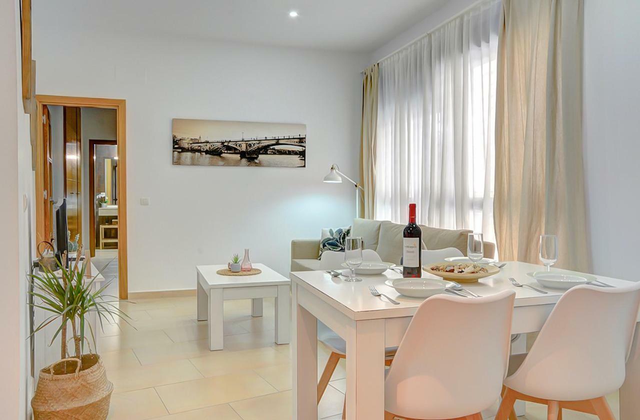 Apartamento San Julian เซบีญา ภายนอก รูปภาพ