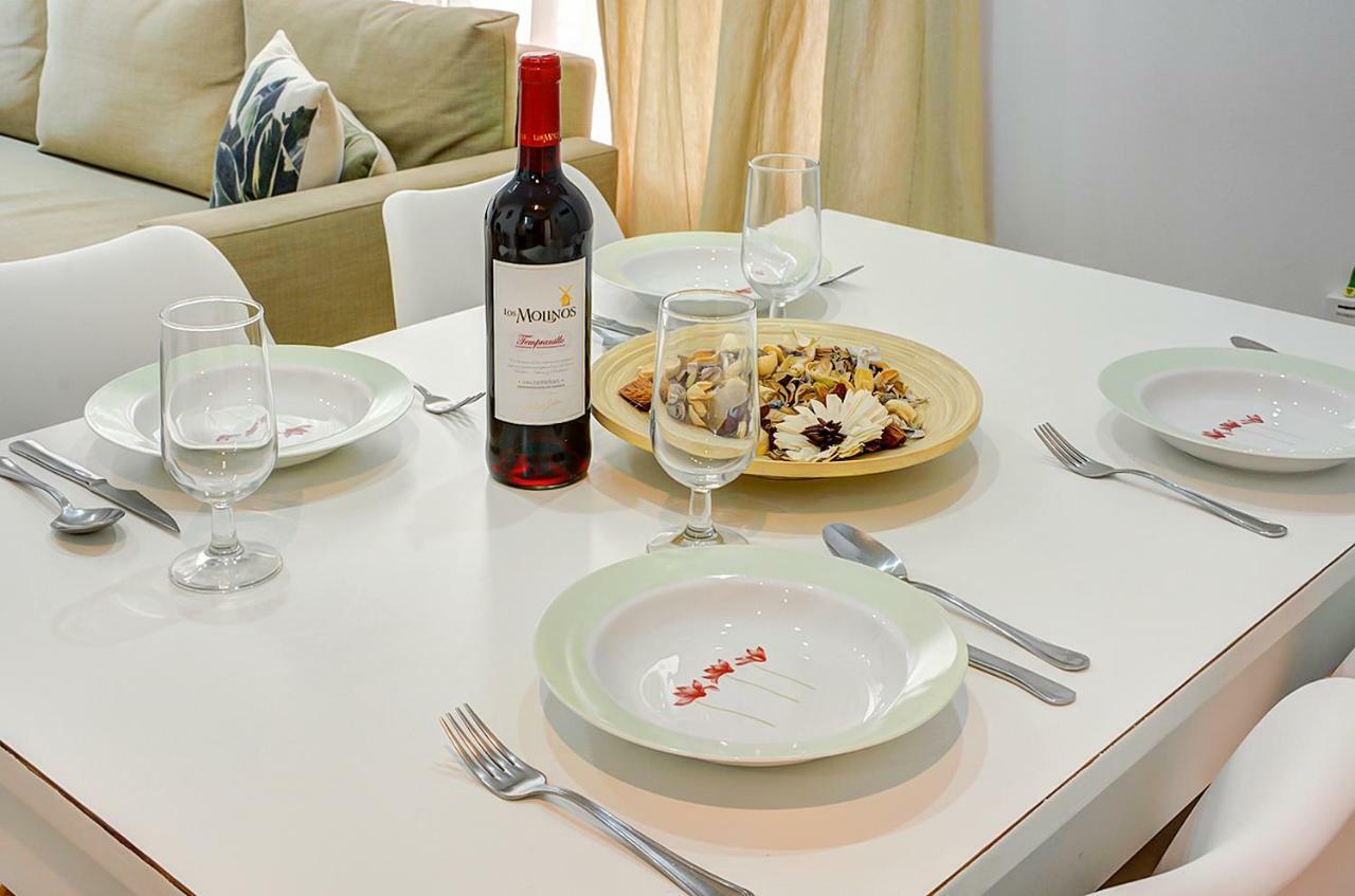 Apartamento San Julian เซบีญา ภายนอก รูปภาพ