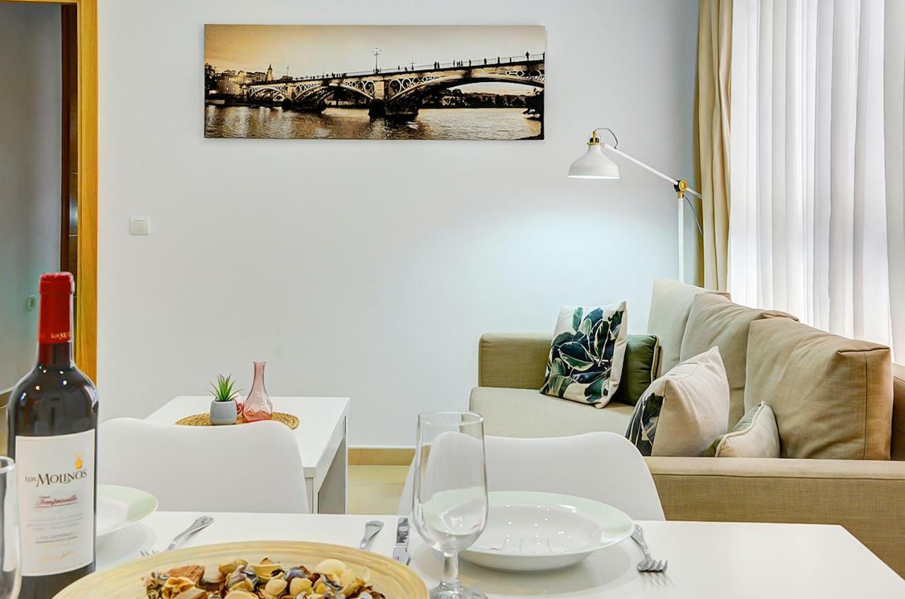 Apartamento San Julian เซบีญา ภายนอก รูปภาพ