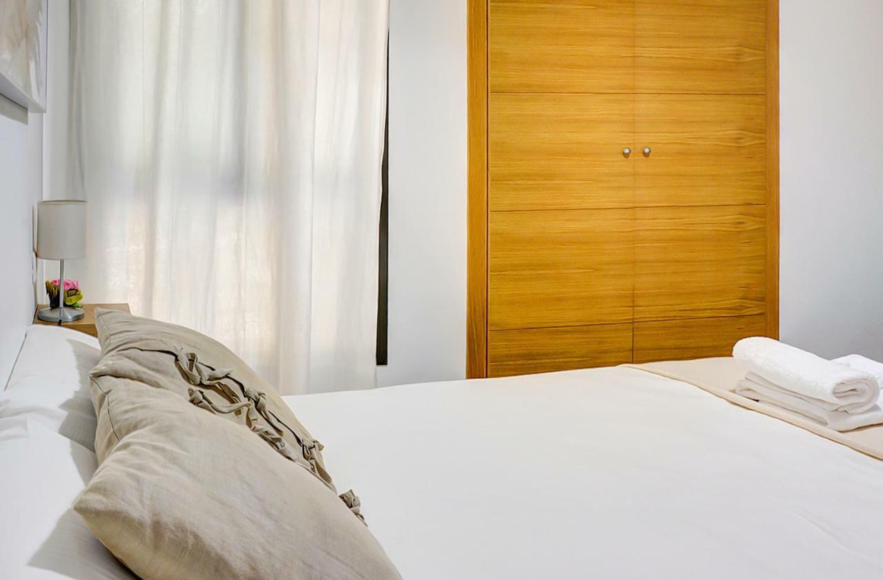 Apartamento San Julian เซบีญา ภายนอก รูปภาพ